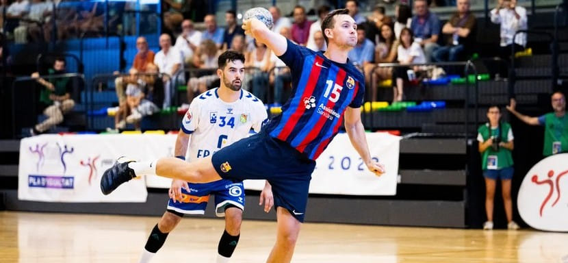 Испания. "Барселона" выиграла первый трофей в сезоне. В финале Суперкубка Каталонии разгромлен "Гранольерс"