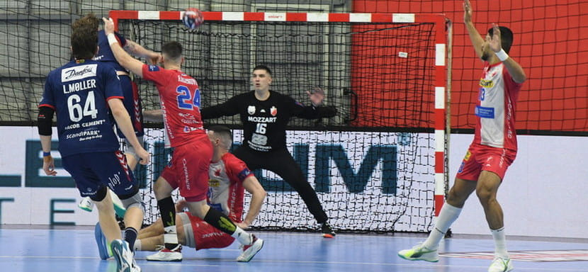 Европейская лига. Голкипер "Войводины" Андрей Трнавац — автор лучшего сейва в последнем туре основного раунда (ВИДЕО)