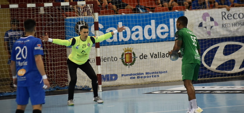 Испания. "Куэнка" начала выступление в новом сезоне лиги ASOBAL с гостевой победы над "Вальядолидом"