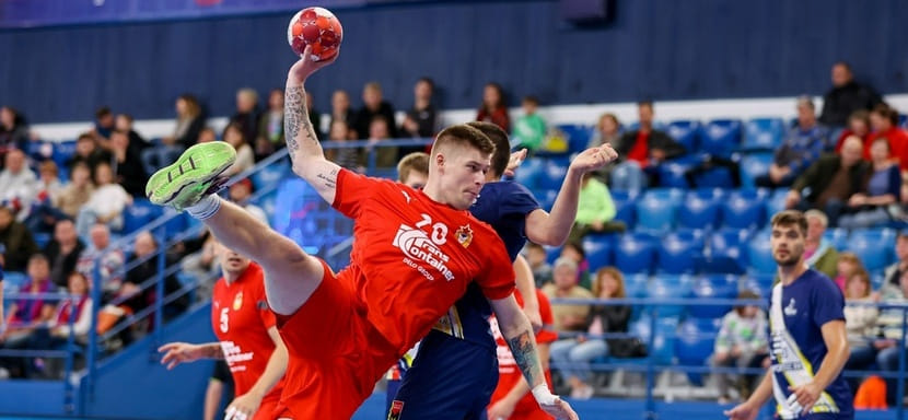 Olimpbet Суперлига. 23-летний линейный Святослав Кривич, расставшийся с ЦСКА, продолжит карьеру в снежинском "Динамо-Сунгуле"