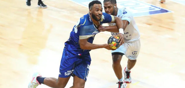 Франция. "Ренн" подписал 21-летнего полусреднего сборной Израиля Даниэля Мосинди. Контракт заключён на два сезона