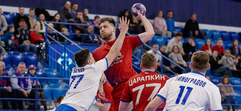 Сегодня определится победитель регулярного чемпионата в мужской Суперлиге — за первое место спорят "Зенит" и ЦСКА