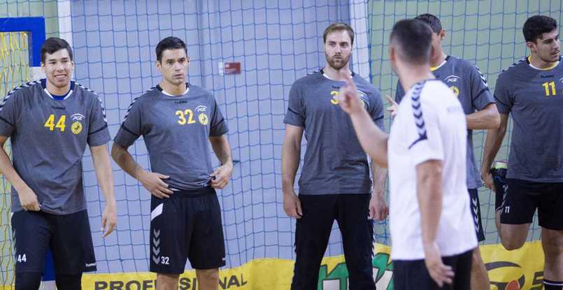 Польша. "Виве" отменил тренировки команды на две недели. Аркадиуш Морыто: "Будем заниматься дома по индивидуальным планам"