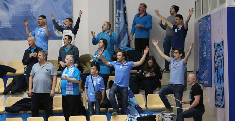 Фанатские истории. "Невы" неспешное теченье — на трибуне становится тише…