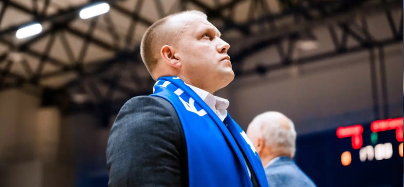 В ответ на обращение воронежских гандболистов к губернатору региональный министр спорта Павел Чибисов раскритиковал команду