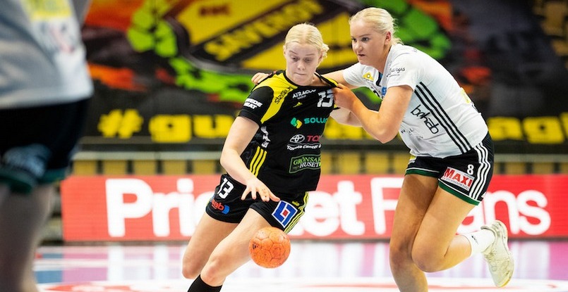 Швеция. "Севехоф" отдал "Бодену" в аренду на два матча левую полусреднюю Элин Карлссон