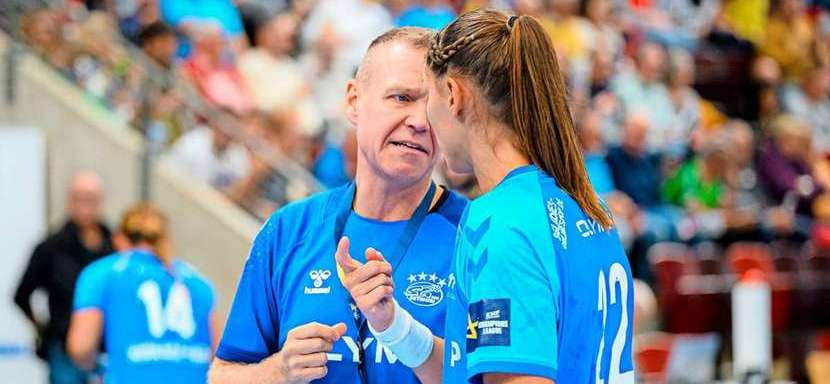 Женская бундеслига. "Битигхайм" объявил о продлении контрактов с главным тренером и шестью гандболистками