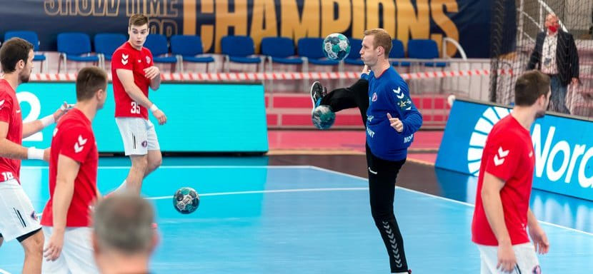 Лига чемпионов. Сэйв голкипера "Мотора" Максима Вьюника вошел в пятерку лучших в третьем туре (ВИДЕО)