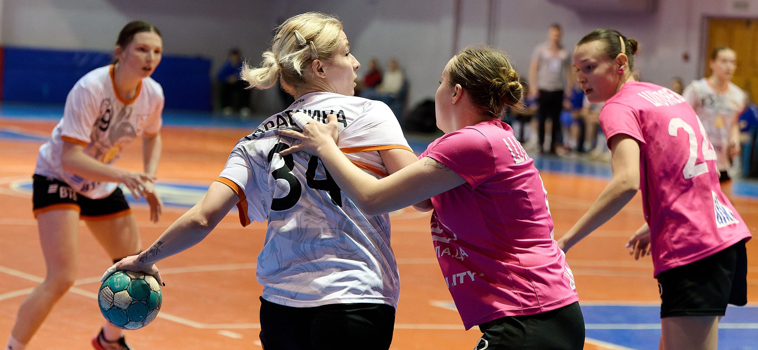 "Уфа-Алиса" одержала уверенную победу над ижевским "Университетом" в матче утешительного турнира женской Суперлиги