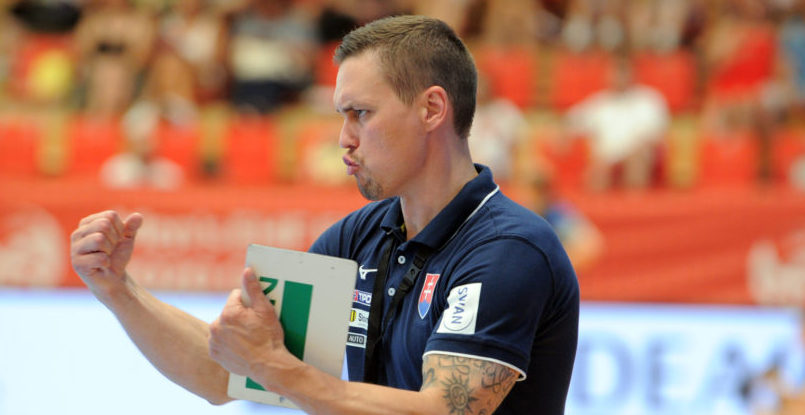 ЧЕ-2020. Петер Кукучка: "Возможно, сборная России немного поменяет состав, даст шанс резервистам. Но не факт, что команда ослабеет"