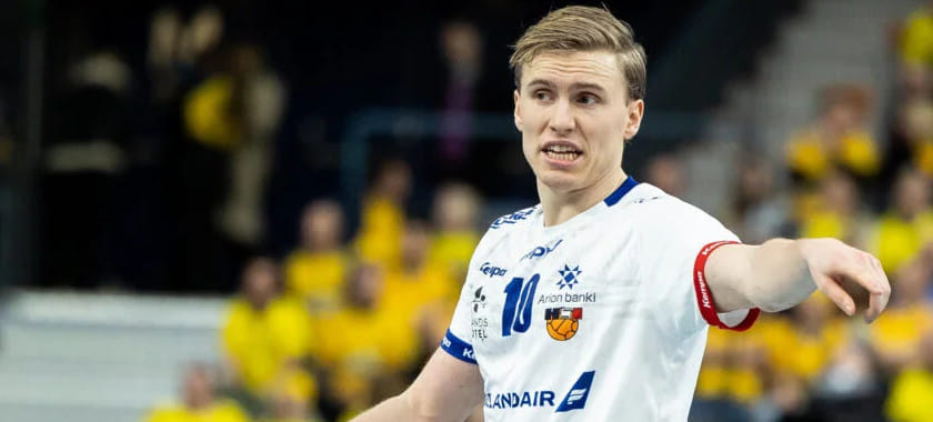 Исландия. Разыгрывающий "Магдебурга" Гисли Кристьянссон — спортсмен года в стране. Гандболисты выиграли премию в третий раз подряд