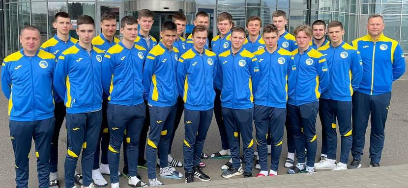 Скандал. Тренеры сборной Украины (U-19) Ростислав Ланевич и Евгений Будко покинули расположение команды накануне старта на ЧЕ-2021 в Скопье