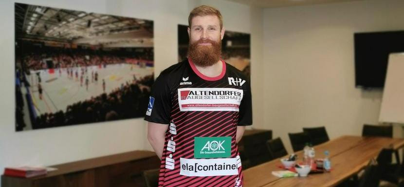 Швейцария. За "Амицитию" будет выступать белорус из "Нордхорна" Антон Пракапеня. Его соотечественник Михаил Жила порвал "кресты"