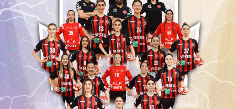 Турция. Российские легионерки линейная Екатерина Веткова и полусредняя Алена Ихнева стали чемпионками страны в составе “Кастамону”