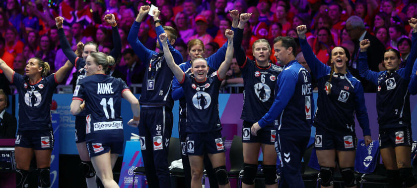 Чтобы не скучать, Рейстад дала фору, но Германии она не помогла. Норвегия — чемпион мира!