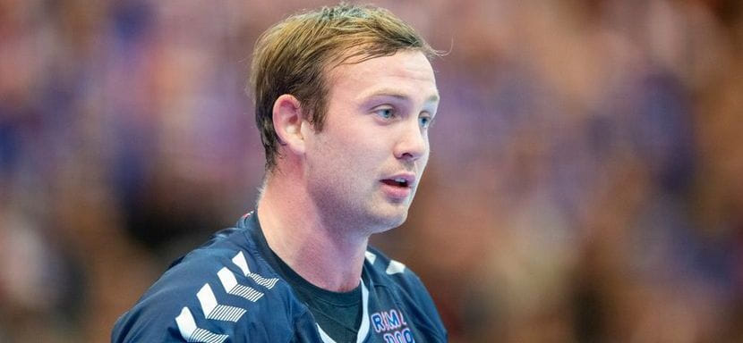 Норвегия. Полусредний Сандер Сагосен сохранит в "Кольстаде" зарплату, которую получает в "Киле". Он будет зарабатывать 720 тысяч долларов в год