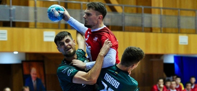 "Динамо-Сунгуль" и "Акбузат" сегодня определят победителя мемориала Виктора Давыдова, проходящего в Челябинске