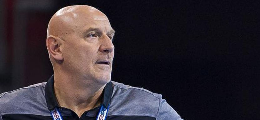 Германия. Главный тренер "Тюрингера" Херберт Мюллер: "Правило "7 на 6" я сохранил бы. К этому просто нужно быть готовым ментально"