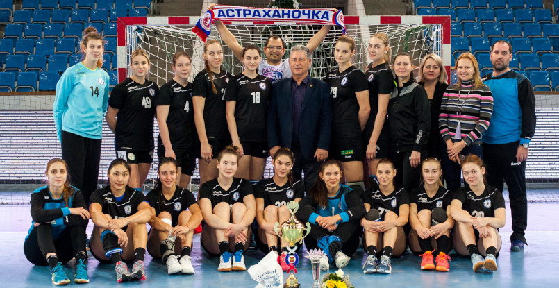 Мемориал Сизова в Астрахани: смотрины юных, победа хозяек, возвращение Сабировой