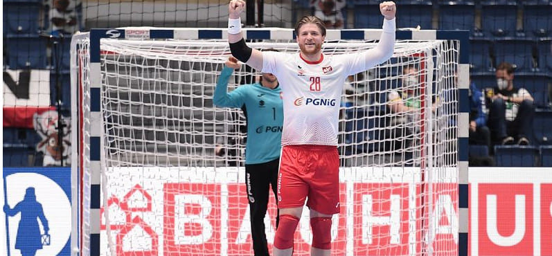 ЧЕ-2022. Сборная Беларуси крупно уступила команде Польши и потеряла шансы выйти в основной этап, исландцы обыграли голландцев