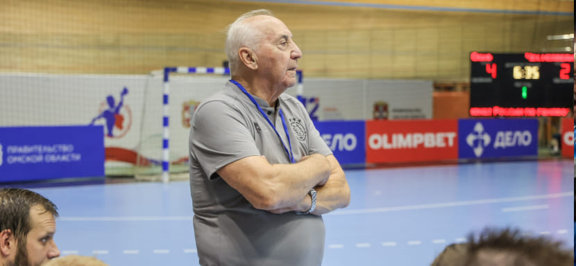 Владимир Максимов: "Омский "Скиф" продемонстрировал хорошую игру: 30 мячей наколошматили бронзовому призёру чемпионата России!" (ВИДЕО)