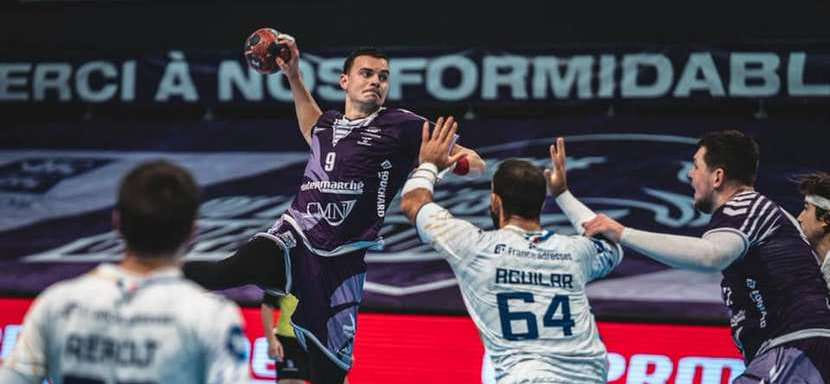 Франция. Экс-игрок астраханского "Динамо" и "Пермских Медведей" украинец Дмитрий Гунько покинул "Шербур" (Д2)