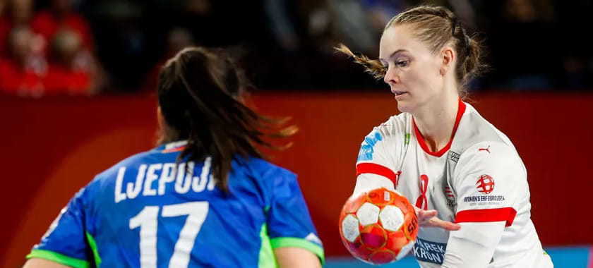 Сборная Дании оказалась сильнее команды Словении в заключительном матче игрового дня основного этапа ЧЕ в группе 2