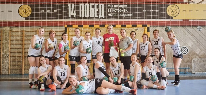 Олимпийская чемпионка Рио-де-Жанейро Анна Сень провела тренировку для волейболисток