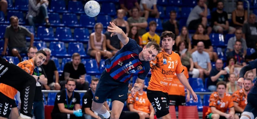 Испания. "Барселона" разгромила "Торрелавегу", "Логроньо" уступил "Синфину" в матчах вторника