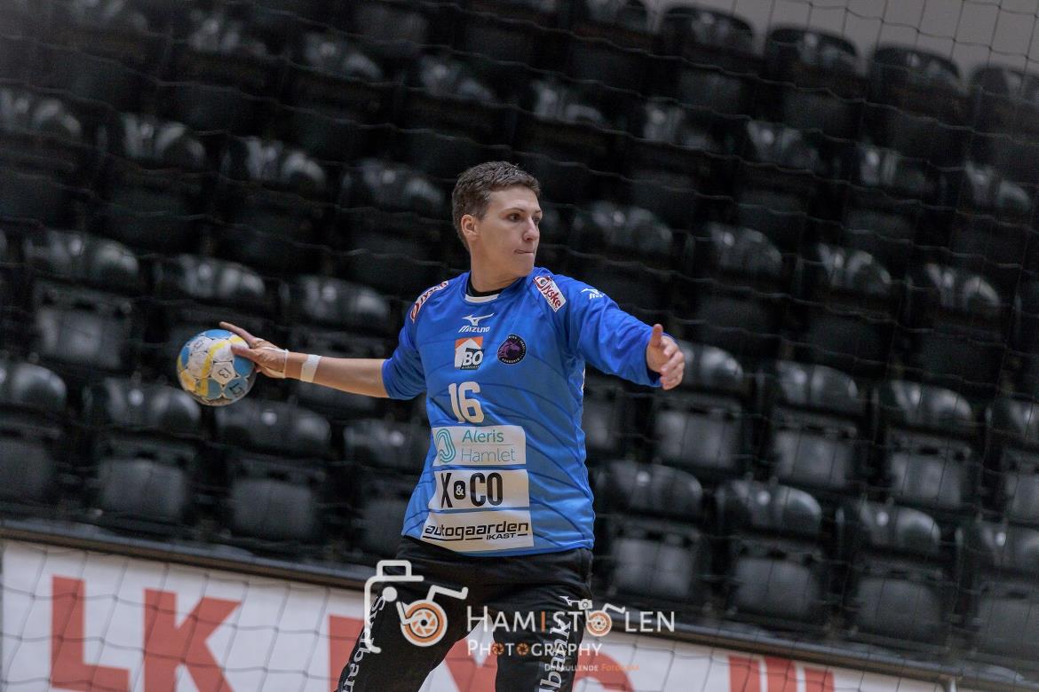 Дания. Вратарь Забине Энглерт продлила контракт с клубом "Хернинг-Икаст"