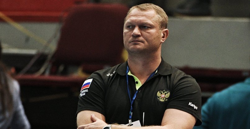 ЧЕ-2020. Эдуард Кокшаров: "Состояние Шишкарева требует короткой реабилитации. Надеемся, капитан сборной будет в строю"