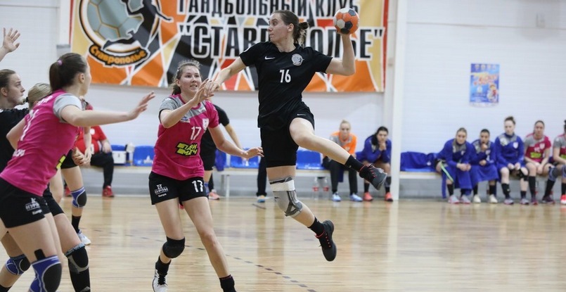 Суперлига. Екатерина Нефедова: "В гандболе нравится, что это командный вид спорта. Здесь высокие скорости и эмоциональность"