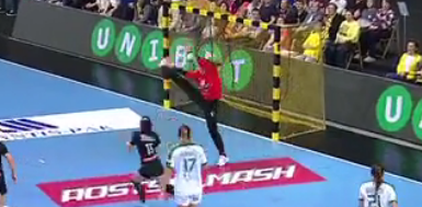 Лига чемпионов. Голы Марины Судаковой и Анны Вяхиревой — в пятерке лучших по итогам ответных матчей четвертьфинала