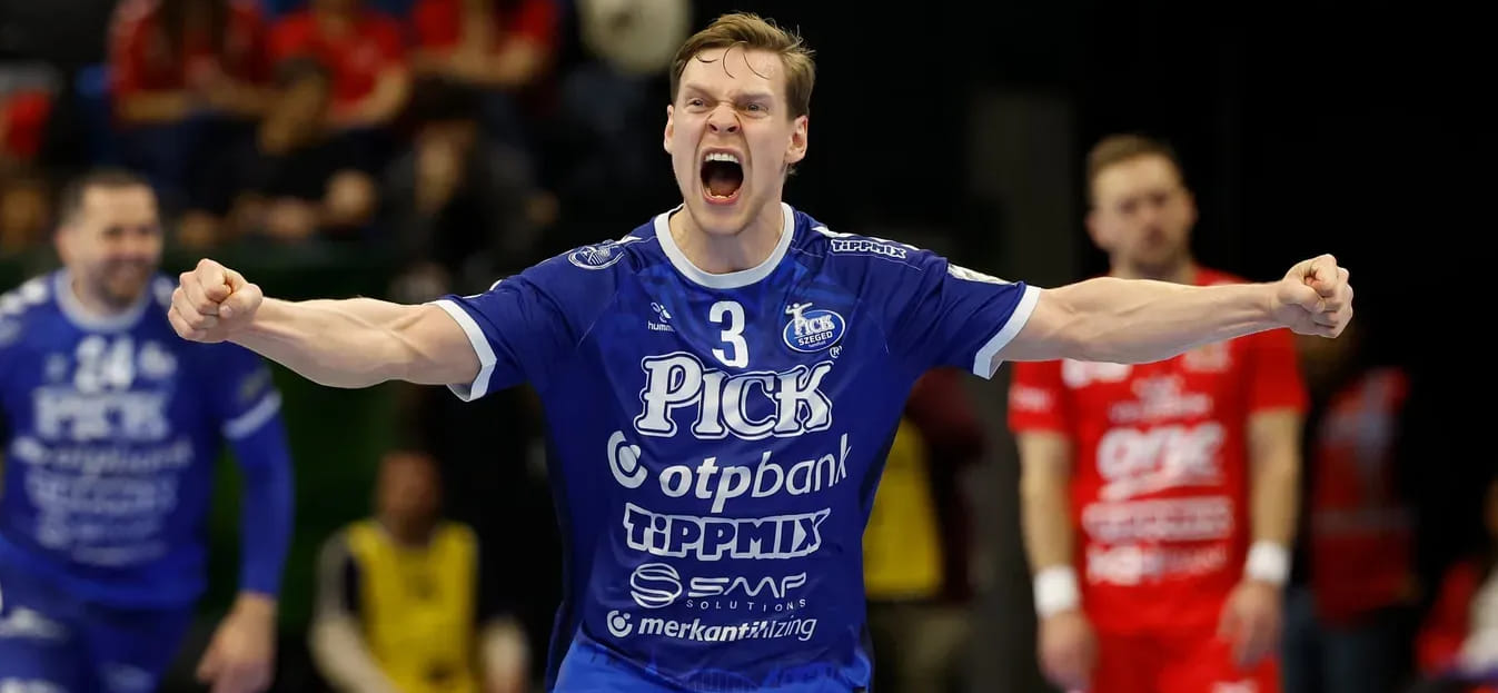 Трансферный слух: разыгрывающий сборной Исландии и венгерского "Пика" Янус Смарасон продолжит карьеру в испанской "Барселоне"