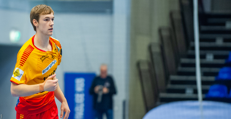 Дания. "Гудме" продлил контракт с правым полусредним Матиасом Гидселем