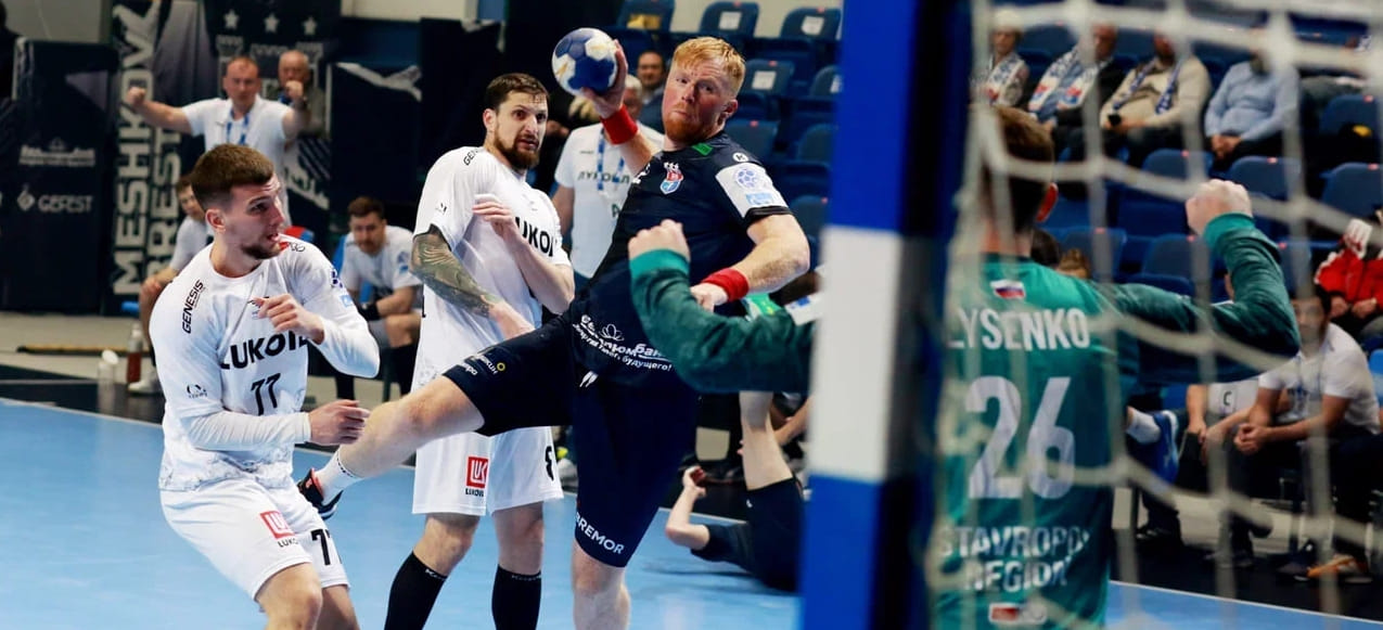 Врачевич лишь раз огорчил бывших, но БГК уверенно победил. "Разбойникам" не покорилась медвежья шкура