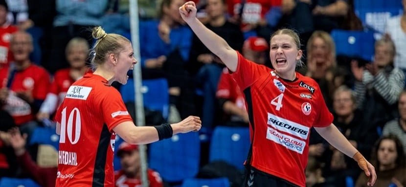 Лидер женского чемпионата Дании "Эсбьерг" разгромил ХЁЙ и ещё два результата среды