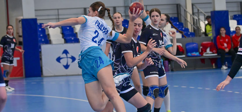 Чёрная икра ЦСКА, двуручный меч "Черноморочки" и жертвоприношение "Динамо". Бурный октябрь у молодёжек в разгаре