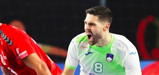 Лига чемпионов. Правый крайний "Барселоны" Блаж Янц пропустит матч против "Веспрема" 4 февраля