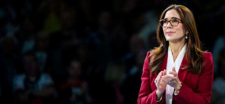 ЧЕ-2024. Датская королева-консорт Мария совершила первую заграничную поездку в этом качестве на гандбольный финал в Кёльне