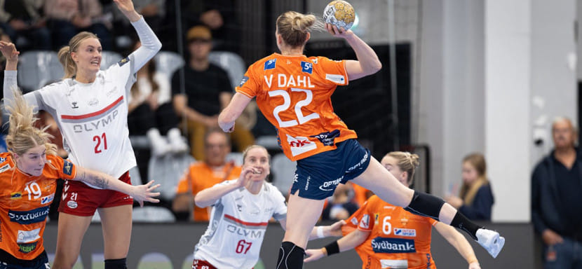 Лига чемпионов. 8 мячей Анны Вяхиревой не спасли "Кристиансанд" от очередного поражения, "Оденсе" в родных стенах сокрушил "Битигхайм"