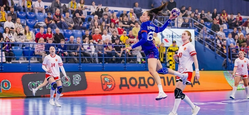 Анастасия Илларионова: "Михайличенко играет не на своей позиции, но как боец готова везде — она нам очень нужна"