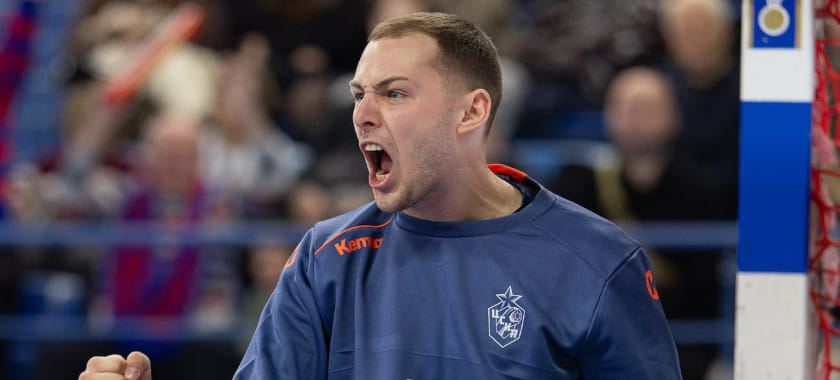 Голкипер столичного ЦСКА Дмитрий Холмов — лучший игрок января-февраля в чемпионате России по версии портала "Быстрый центр"