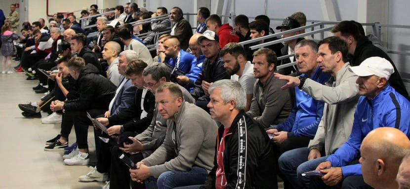 Olimpbet Суперлига. Футбольный "Черноморец" в полном составе побывал с ответным визитом на матче новороссийской гандбольной команды