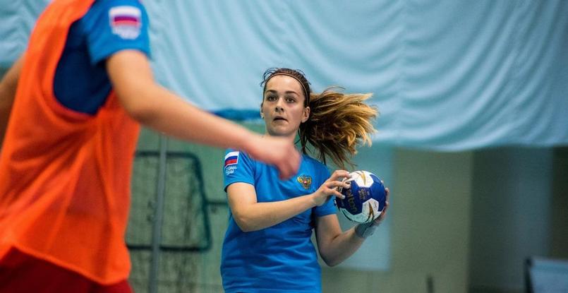 Девичья сборная России (U-17) дважды проиграла венгерским сборным на товарищеском турнире в Балатонбогларе