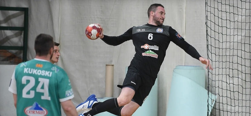 Кандидат в сборную Черногории левый крайний Милан Попович покинул северомакедонский "Металург" и перебрался в "Стяуа"