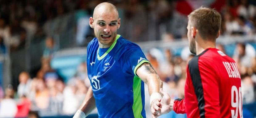 Левый полусредний сборной Словении Борут Мачковшек не сыграет сегодня в матче олимпийского турнира против японцев