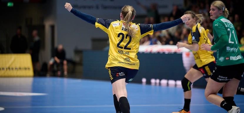 Левая крайняя Лерке Нольсё продолжит защищать цвета датского "Икаста"