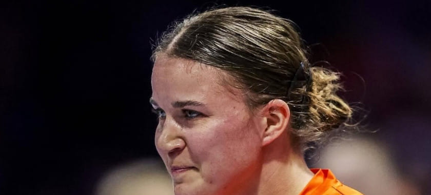 Линейная "Бухареста" Мерел Фрерикс вернётся в "Боруссию", где заменит Кайю Камп. Ранее она уже заменяла датчанку в "Эсбьерге"