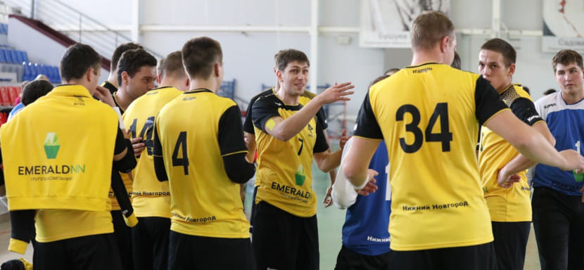 Играй, страна! Тернистые дорожки и свежая кровь. "Витязи" на пути к большой игре